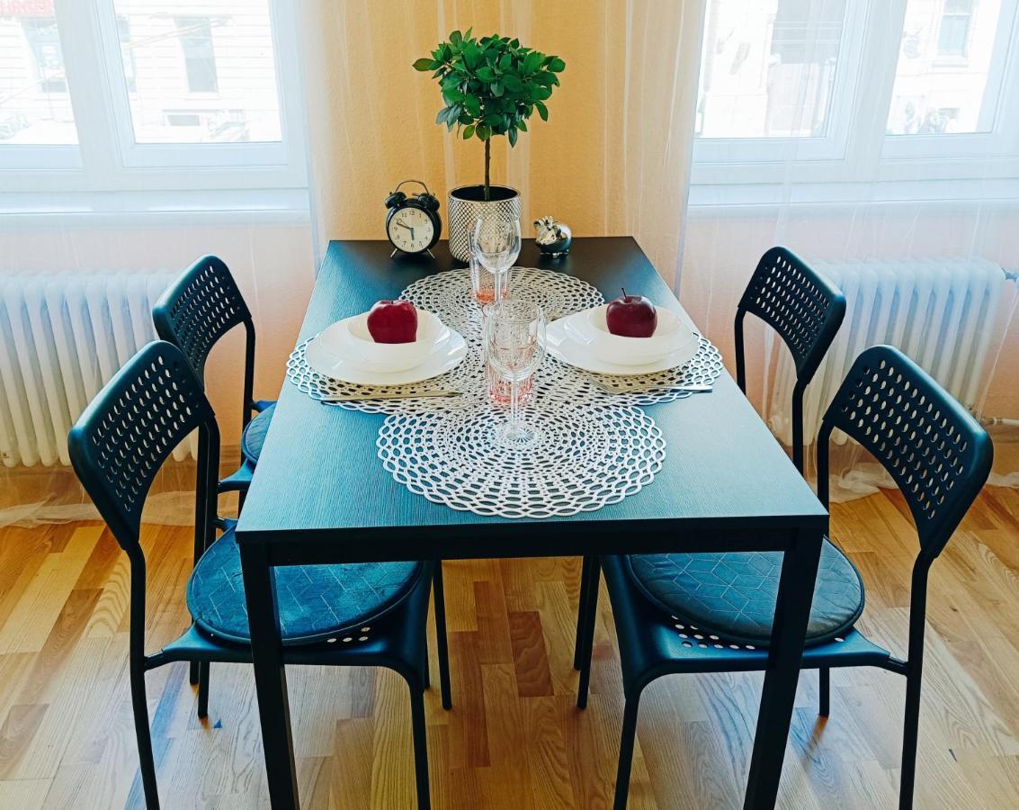 ריגה Centrally Located Studio Apartment מראה חיצוני תמונה